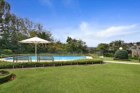 Panoramic Harbour Views And Pool - Lightning Ridge Tourism 1