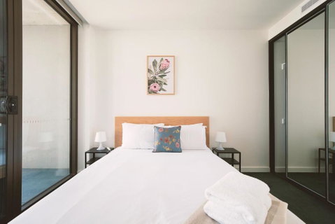 Patio Mt View 1BR Apt In CBD Near ANU And Museum With Free Parking And WiFi - Lightning Ridge Tourism 3