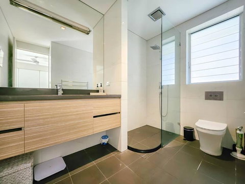 Peaceful 4-Bedroom Family Retreat In Lane Cove - Lightning Ridge Tourism 2