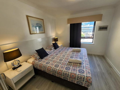 PERTH CBD APARTMENTS - Lightning Ridge Tourism 2
