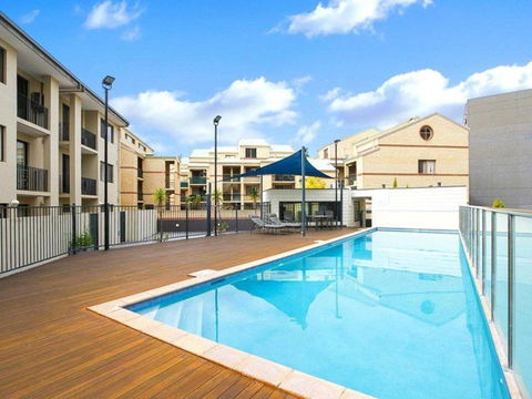 Play & Stay On Hay - Sleeps 2 Or 4 - Lightning Ridge Tourism 2