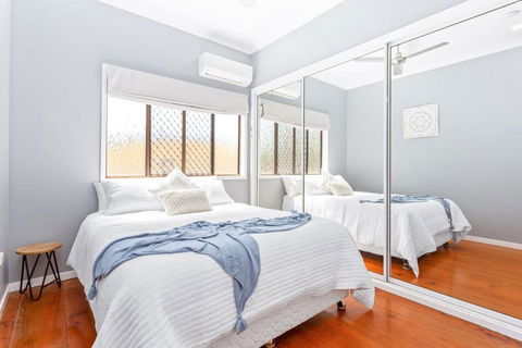 Perfect Cooee Bay Beach Getaway! - Lightning Ridge Tourism 3