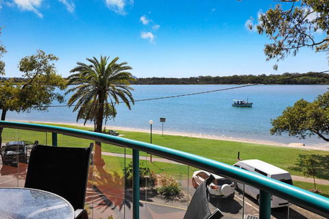 PICNIC7- PICTURE PERFECT PICNIC POINT - Lightning Ridge Tourism 1