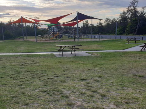 Play@Lakes - Lightning Ridge Tourism 3
