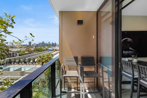 PM Residences - Modern Luxury 2BR Apt W Parking - Lightning Ridge Tourism 3