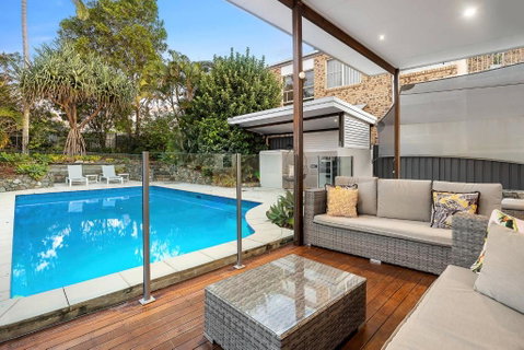 Pool Side Luxury Pet Friendly - Walk To The Beach - Lightning Ridge Tourism 0