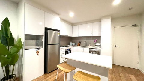 Preston Spacious 2BRM Apartment Free Parking Wi-Fi - Lightning Ridge Tourism 2