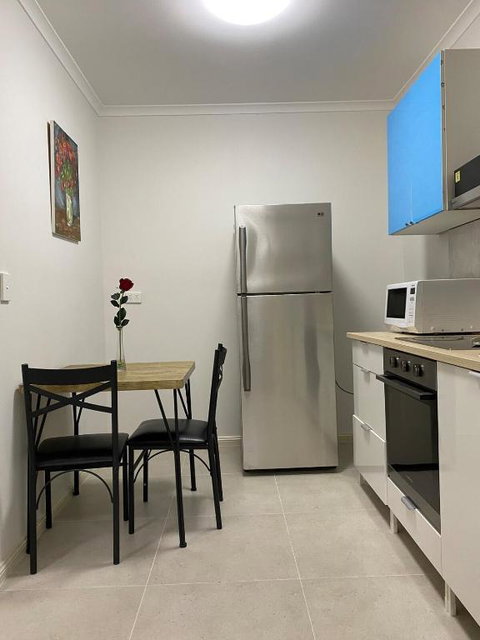 Private Brand New Home In Hornsby - Lightning Ridge Tourism 1