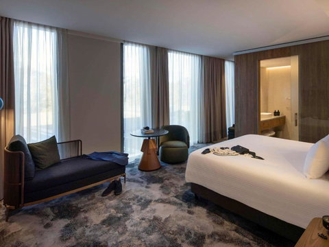 Pullman Sydney Penrith - Lightning Ridge Tourism 2