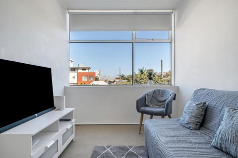 Quaint 1BD On The Doorstep Of Manly Beach - Lightning Ridge Tourism 0