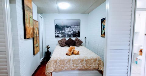 Quaint & Tranquil Subiaco 1 Bedroom Apartment - Lightning Ridge Tourism 1
