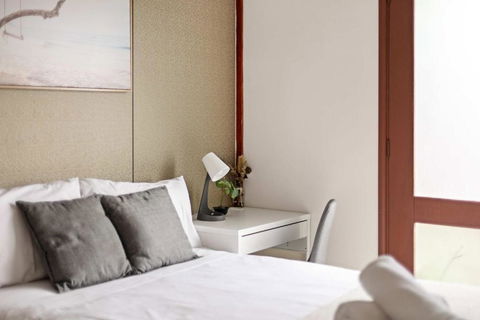 Quaint Double Room - Private Spot At Milperra - Shared Bathroom - Lightning Ridge Tourism 1