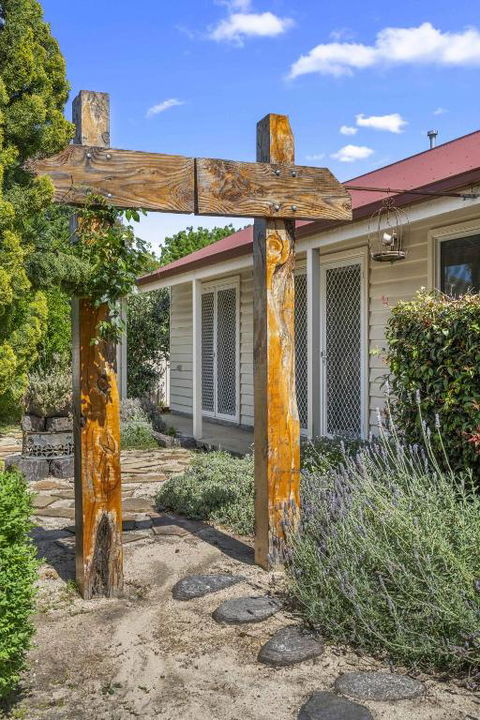 Quaint Garden Oasis With Free Parking - Lightning Ridge Tourism 2