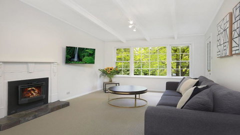 Que Sera - Lightning Ridge Tourism 1