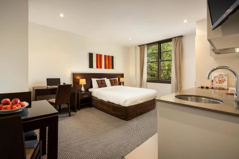Quest Canberra - Lightning Ridge Tourism 1
