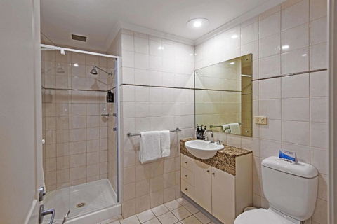Quality Apartments Adelaide Central - Lightning Ridge Tourism 3