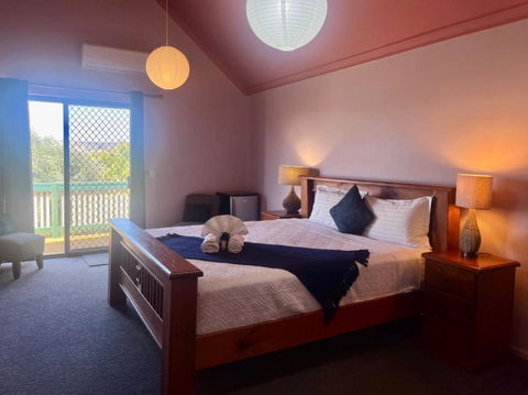 Questro Breeze - Lightning Ridge Tourism 3