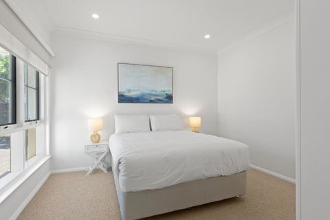 Quiet 2-Bed Retreat With Private Courtyard - Lightning Ridge Tourism 2