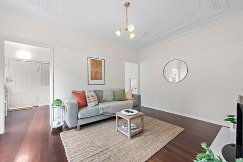 Quiet & Bright Art Deco Apartment By New Farm Park - Lightning Ridge Tourism 2