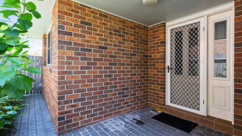 Quiet And Private Duplex - Lightning Ridge Tourism 1