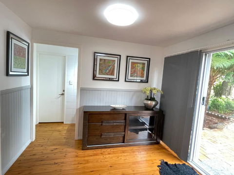 Quiet, Cozy And Calm 3 Bedroom House. - Lightning Ridge Tourism 1