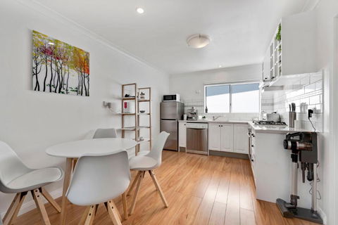 Quince Cottage - Lightning Ridge Tourism 0