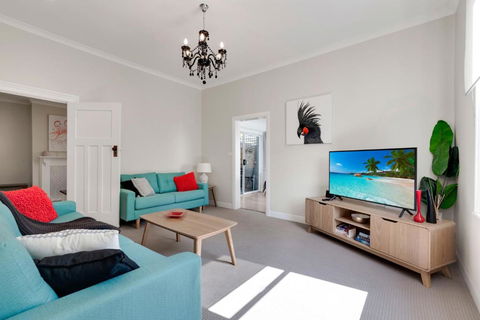 Quince Cottage - Lightning Ridge Tourism 1