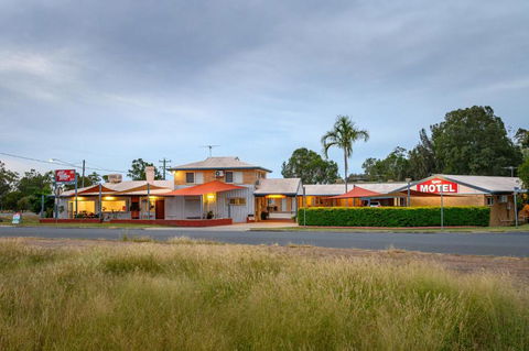 Raintree Motel Biloela - Lightning Ridge Tourism 1