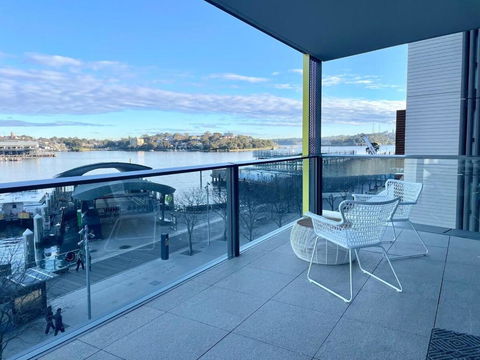 RARE Luxury Waterfront Living - Lightning Ridge Tourism 1