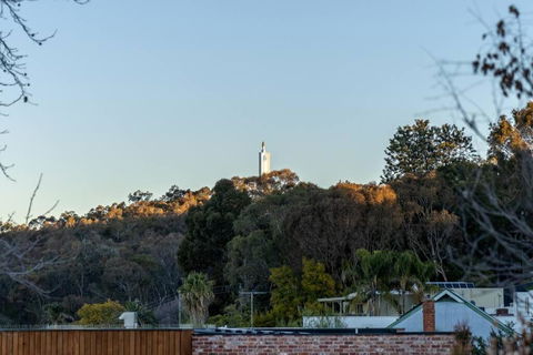 Read Place Retreat - Lightning Ridge Tourism 3