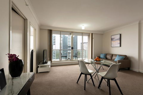 Astra Apartments Chatswood - Brown Street - Lightning Ridge Tourism 0