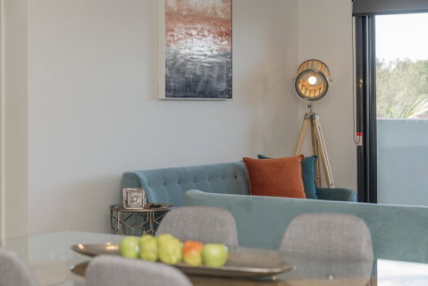Astra Apartments Newcastle (Broadmeadow) - Lightning Ridge Tourism 0