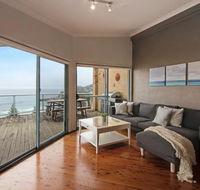 Avoca Heights House /// 4 BDR 2.5 BTH // Direct Ocean Views - Lightning Ridge Tourism
