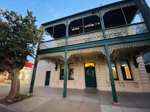 Balcony Level - Heygarth House - Port Of Echuca Townhouse - Lightning Ridge Tourism 0