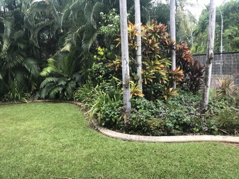 Bali Inspired Hideaway With Tropical Villa & Plunge Pool - Lightning Ridge Tourism 2