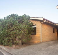 Bangalay Ulladulla - Lightning Ridge Tourism
