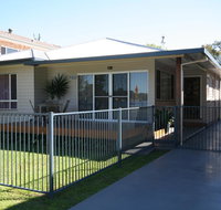 BANYANDAH 557 Ocean Drive NH - Lightning Ridge Tourism