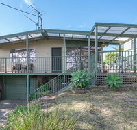 Batehaven Beach House - Lightning Ridge Tourism