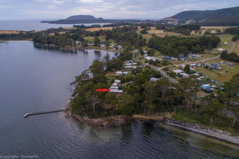 Bay Retreat Port Arthur - Lightning Ridge Tourism 1