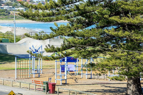 Bayline Beachfront Apartment No 4 - Lightning Ridge Tourism 3