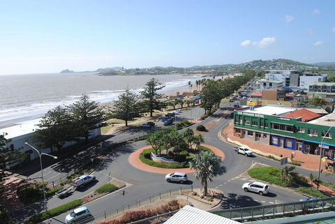 Bayview Tower - Lightning Ridge Tourism 3