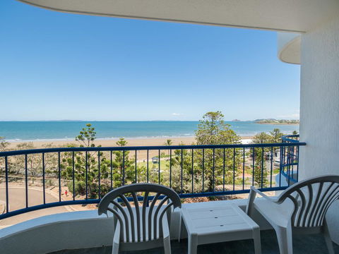 Bayview Tower - Lightning Ridge Tourism 2