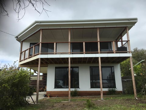 Bayviews - Lightning Ridge Tourism 0