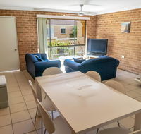 Beach Chalet 3 - Lightning Ridge Tourism