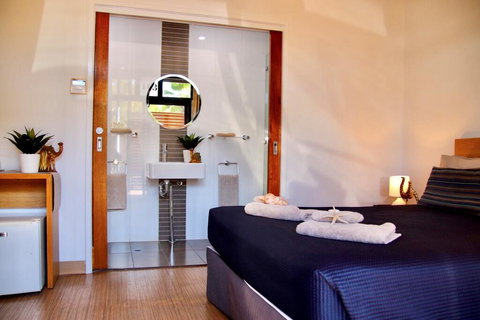 Beaches Of Broome - Lightning Ridge Tourism 1