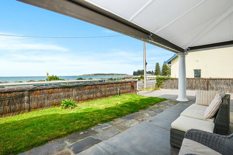 Beachfront Buena Vista - PetFriendly - Lightning Ridge Tourism 0