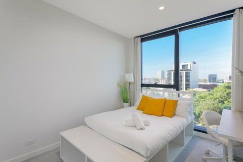 REST COLLECTION One Bedroom Apartment With Study - Lightning Ridge Tourism 1