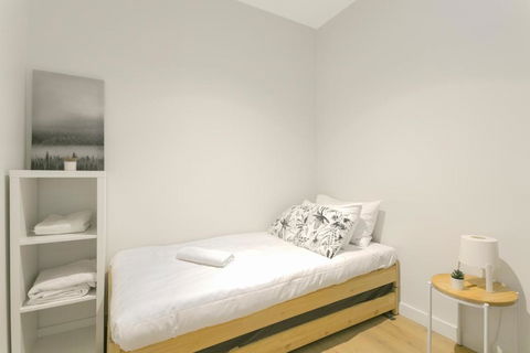 REST COLLECTION One Bedroom Apartment With Study - Lightning Ridge Tourism 3