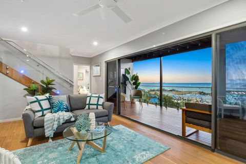 Relax & Daydream At 2 Elementa - Lightning Ridge Tourism 1