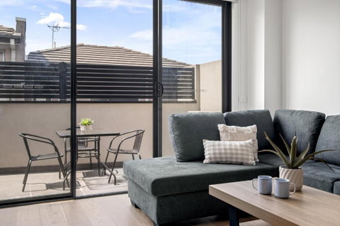 Relaxing Family Townhouse Near Melbournes CBD - Lightning Ridge Tourism 3
